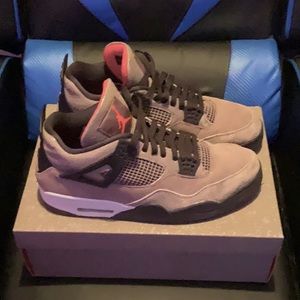 Air Jordan 4 Retro taupe haze